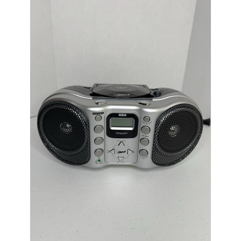 RCA AM/FM Portable Boombox w/ CD-R/RW Player MP3 Input Base Boost Model #RCD160